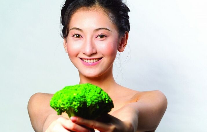 Japonska dekleta odlikujejo vitka postava zaradi prehrane